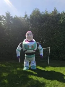 Pneumatyczny Mega (2,6 m) Buzz Astral