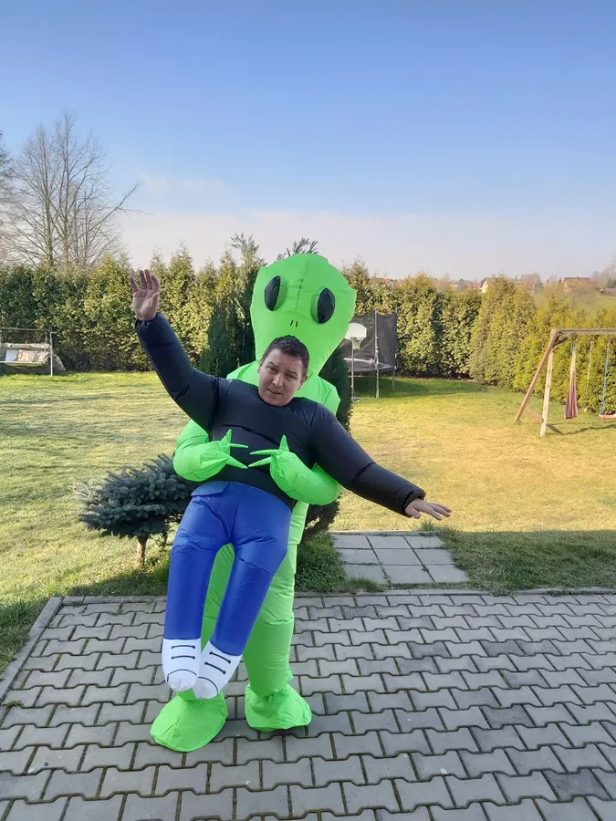 Nadmuchiwany Kostium Porwany przez UFO nr 1