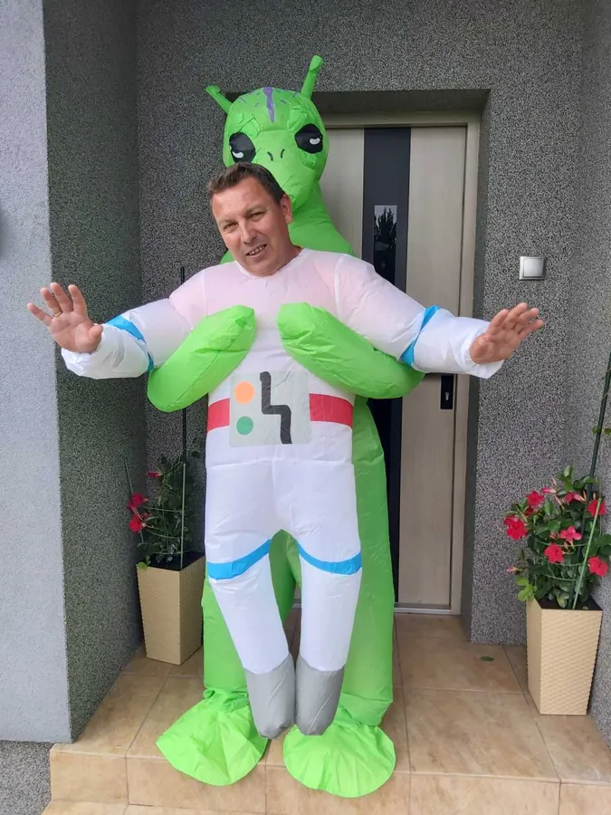Nadmuchiwany Kostium Porwany przez Ufo nr 2