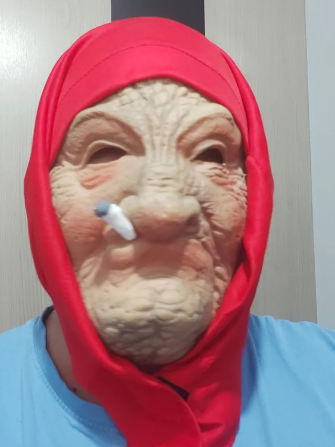 Maska Lateksowa Palaczka