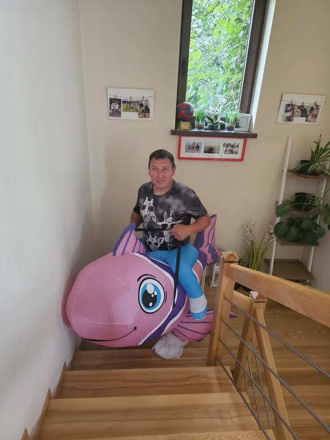 Nadmuchiwany Kostium Jadącego na Rybce