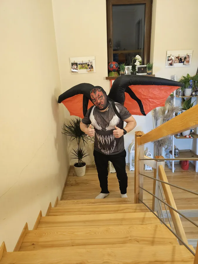 Nadmuchiwane Diabelskie Skrzydła